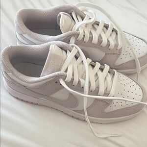 Nike Women's White and Light Purple Sneakers